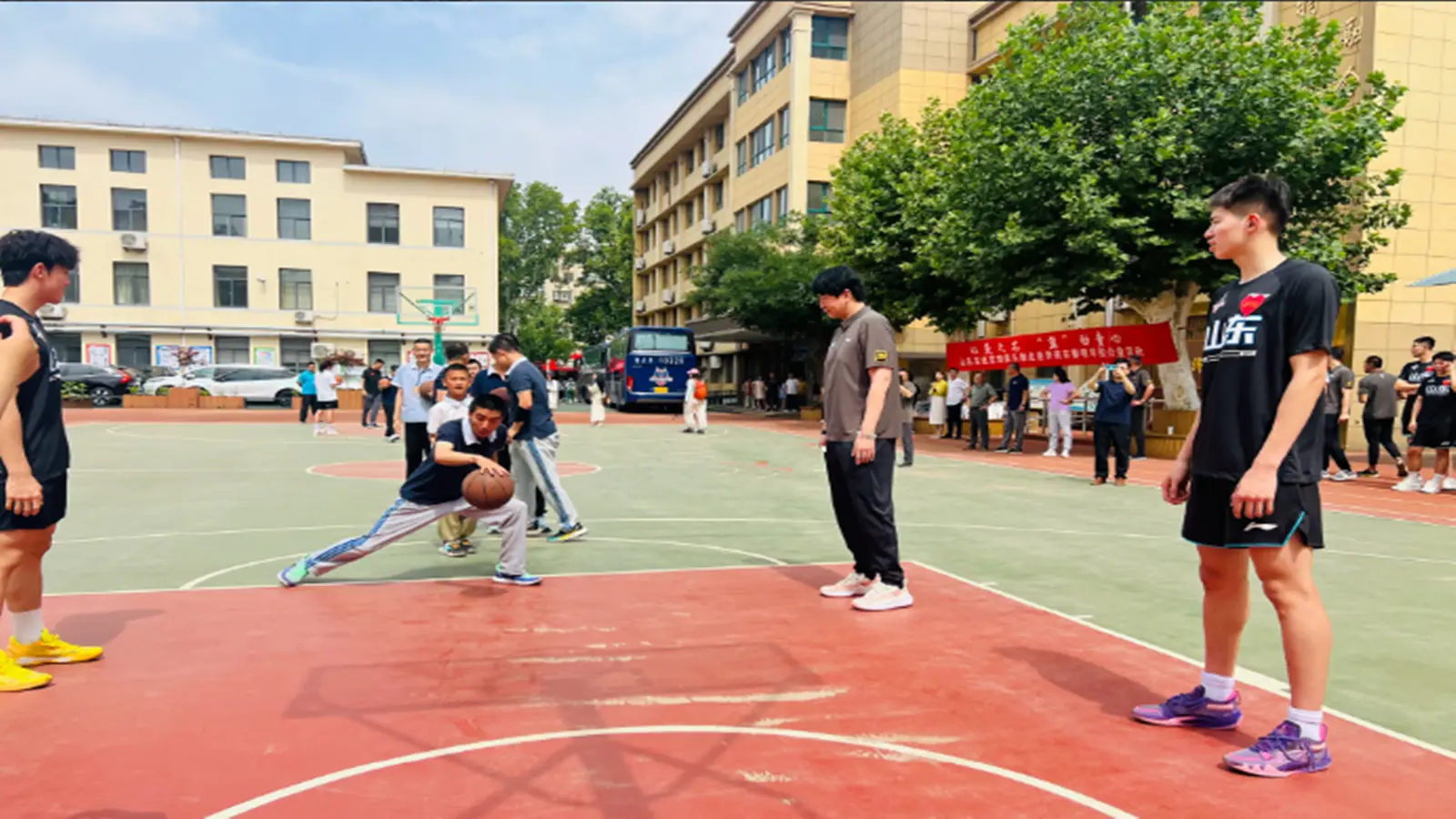 src, VzG, 足了功夫